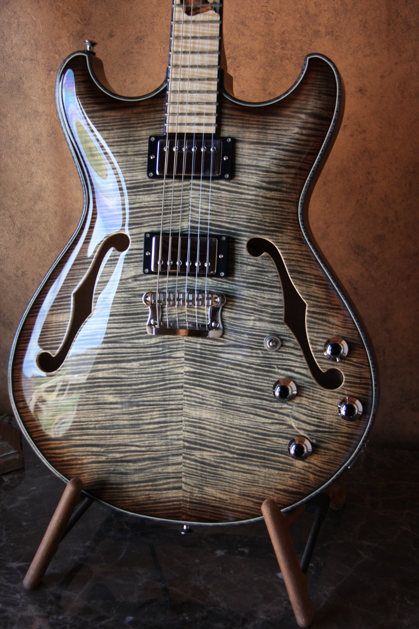 Knaggs Black Rhino Sheyenne #1