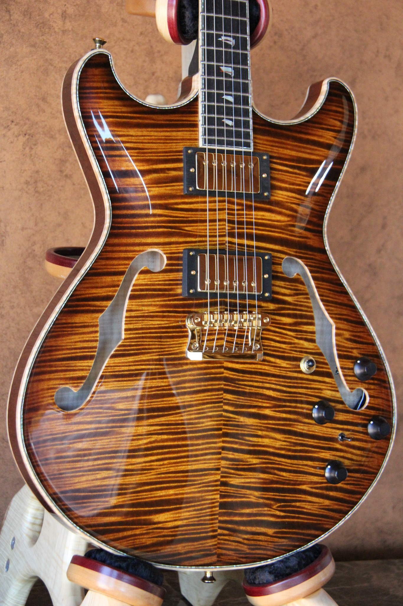 Knaggs Sheyenne, Serial #1